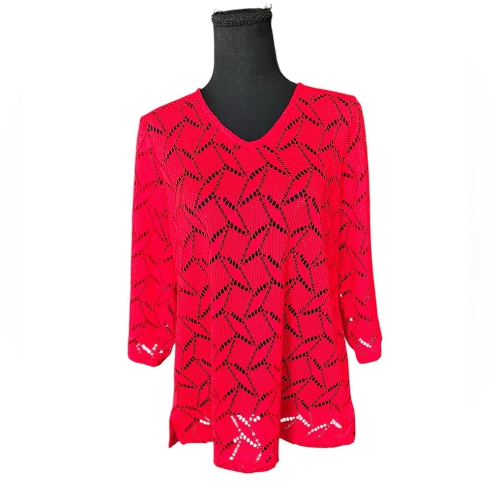 Chico’s Red Eyelet Lace Top Size 1 Boho Coastal Chic Resort Summer V-Neck